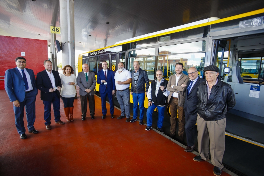 Guaguas Municipales y Global presentan una tarifa unificada con la que se amplía la cobertura a estudiantes, desempleados, jubilados y familias numerosas en su bono compartido