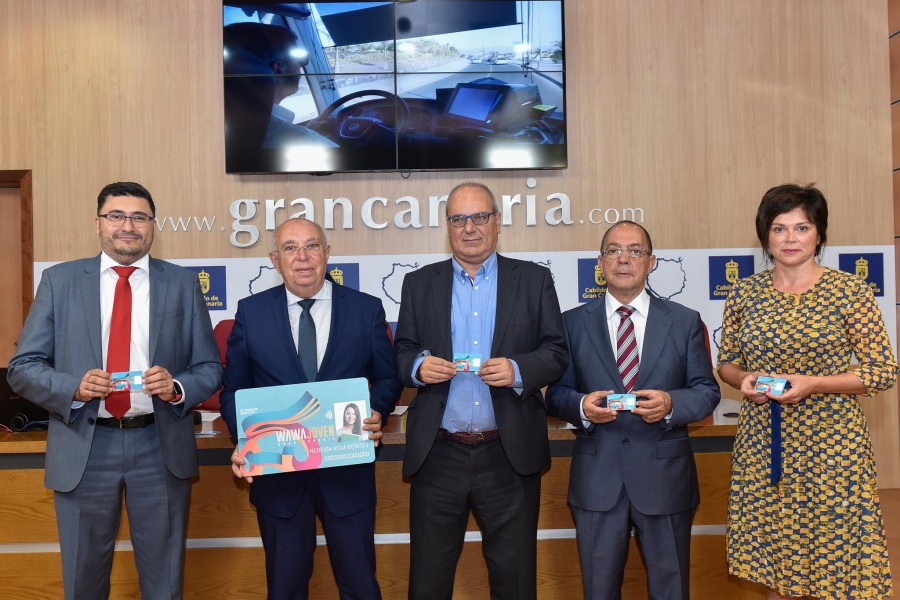 La población joven de Gran Canaria ya cuenta con un bono descuento con tarifa plana para Global y Guaguas Municipales