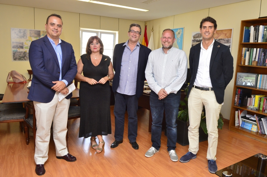El Ayuntamiento retoma las obras de la MetroGuagua en el paseo Blas Cabrera Felipe tras adjudicar el proyecto para su finalización