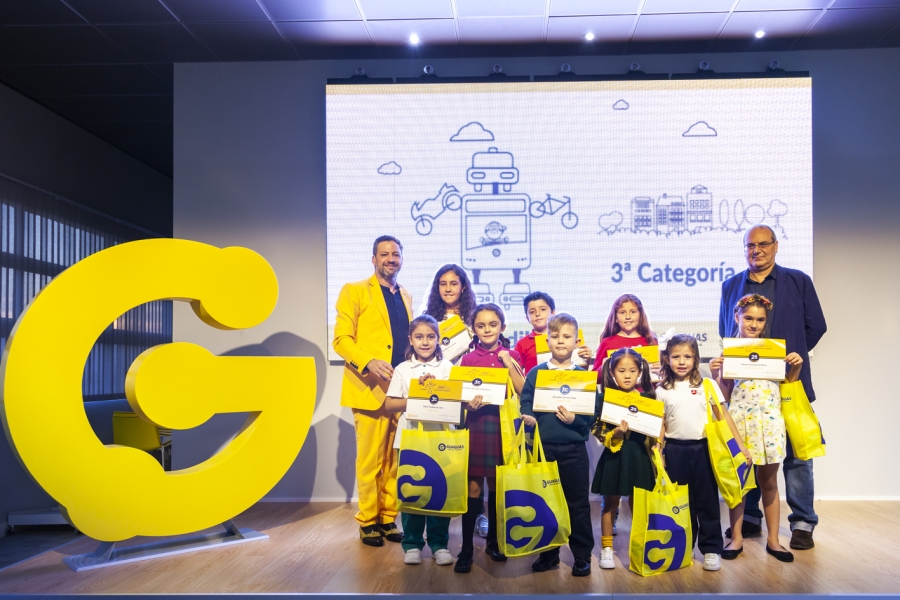 Guaguas Municipales premia el talento artístico de nueve escolares en el concurso de dibujo para el fomento del transporte intermodal
