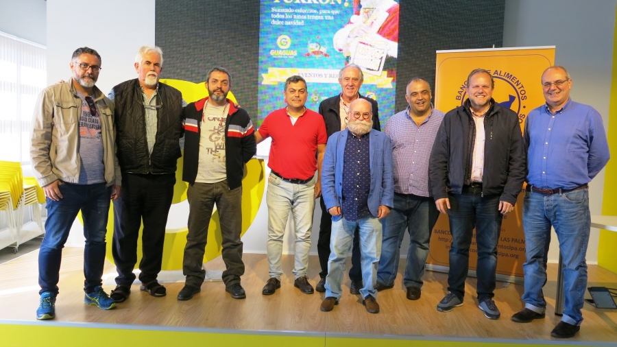 Banco de Alimentos y Por Un Cacho de Turrón unen sus campañas solidarias en Guaguas Municipales para que todos los niños de la ciudad tengan una dulce Navidad 
