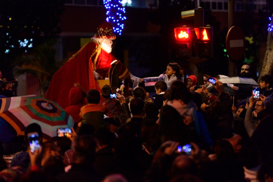 Guaguas Municipales planifica sus servicios para la llegada a la Base Naval, Cabalgata y Noche de Reyes en Triana