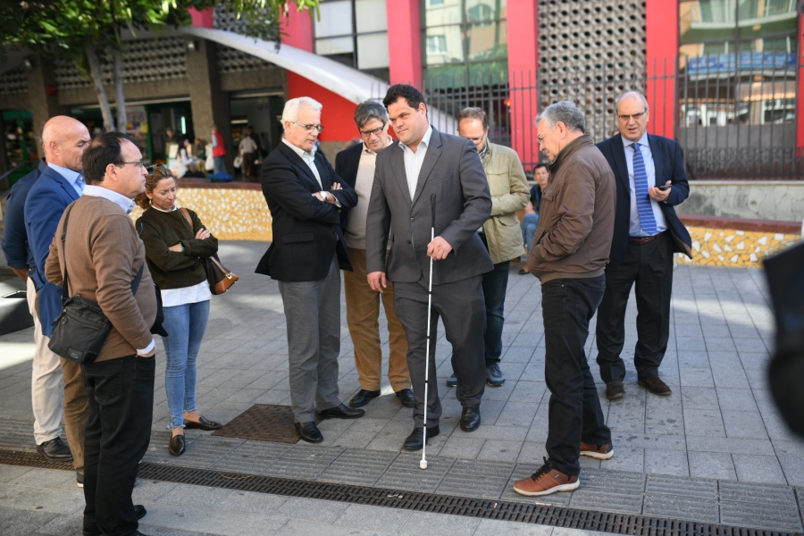 El CERMI comparte sus propuestas para mejorar la accesibilidad en la calle Galicia por donde transitará la MetroGuagua