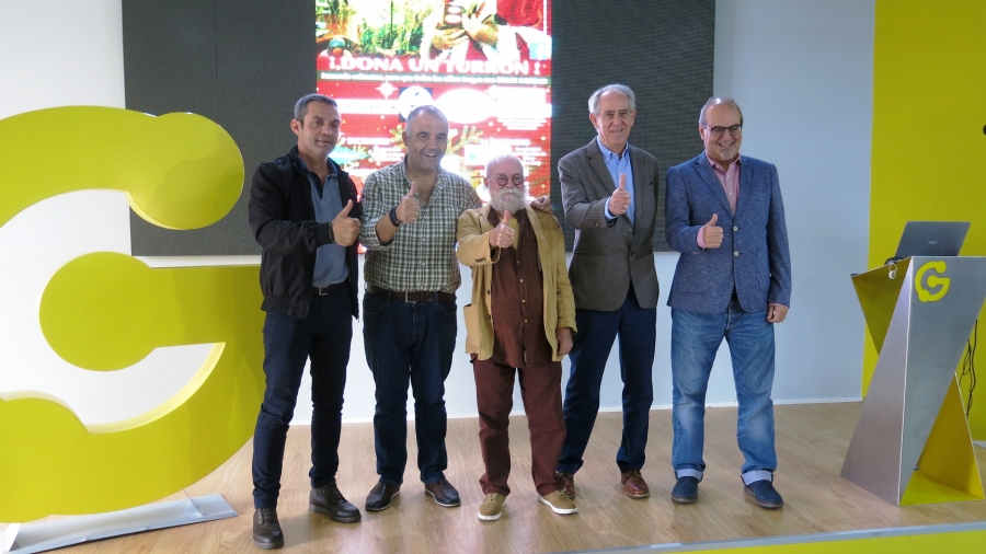 Banco de Alimentos y Por Un Cacho de Turrón suman sus campañas en Guaguas Municipales para que todos los niños de la ciudad tengan una dulce Navidad 