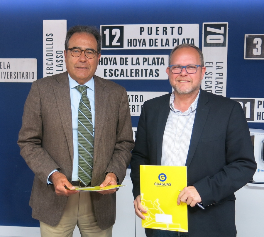 Guaguas Municipales se promociona en las carpetas de alumnos de la Universidad del Atlántico Medio 