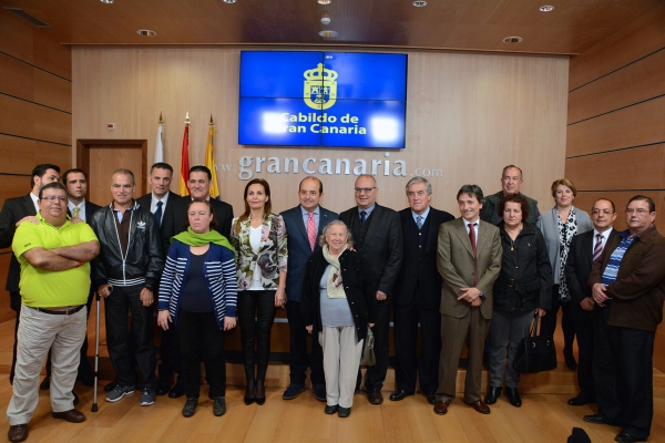 Ayuntamiento y Cabildo ratifican el acuerdo entre Guaguas Municipales y Global para unificar la tarifa del BonoGuagua en todas las líneas que operan dentro del municipio