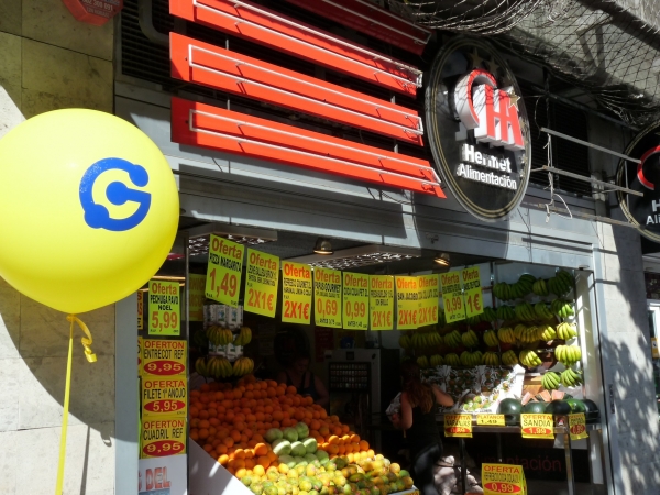  Guaguas Municipales amplía su red de distribución con nuevos puntos de venta de bonos en las tiendas de Hermet Alimentación